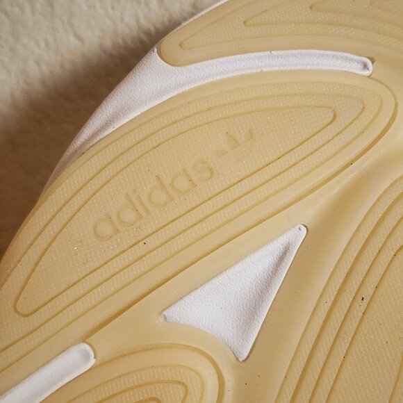 adidas Ozelia Shoes Mens Size 5.5 White Cream Running Originals Adiprene GW8108 - Picture 15 of 15